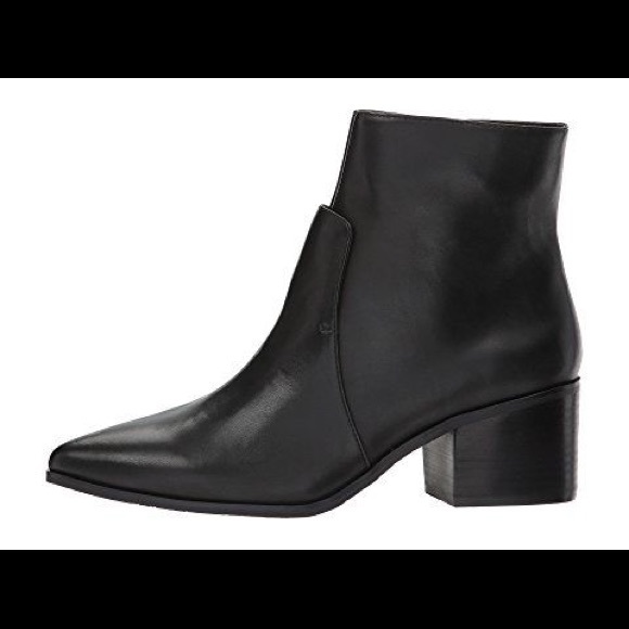 Used Tahari Raffi Boots - Picture 2 of 8